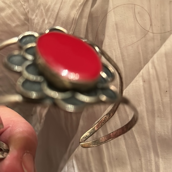 Vintage Mexico* Silver Cuff Bracelet w red stone/ coral** - Picture 7 of 7
